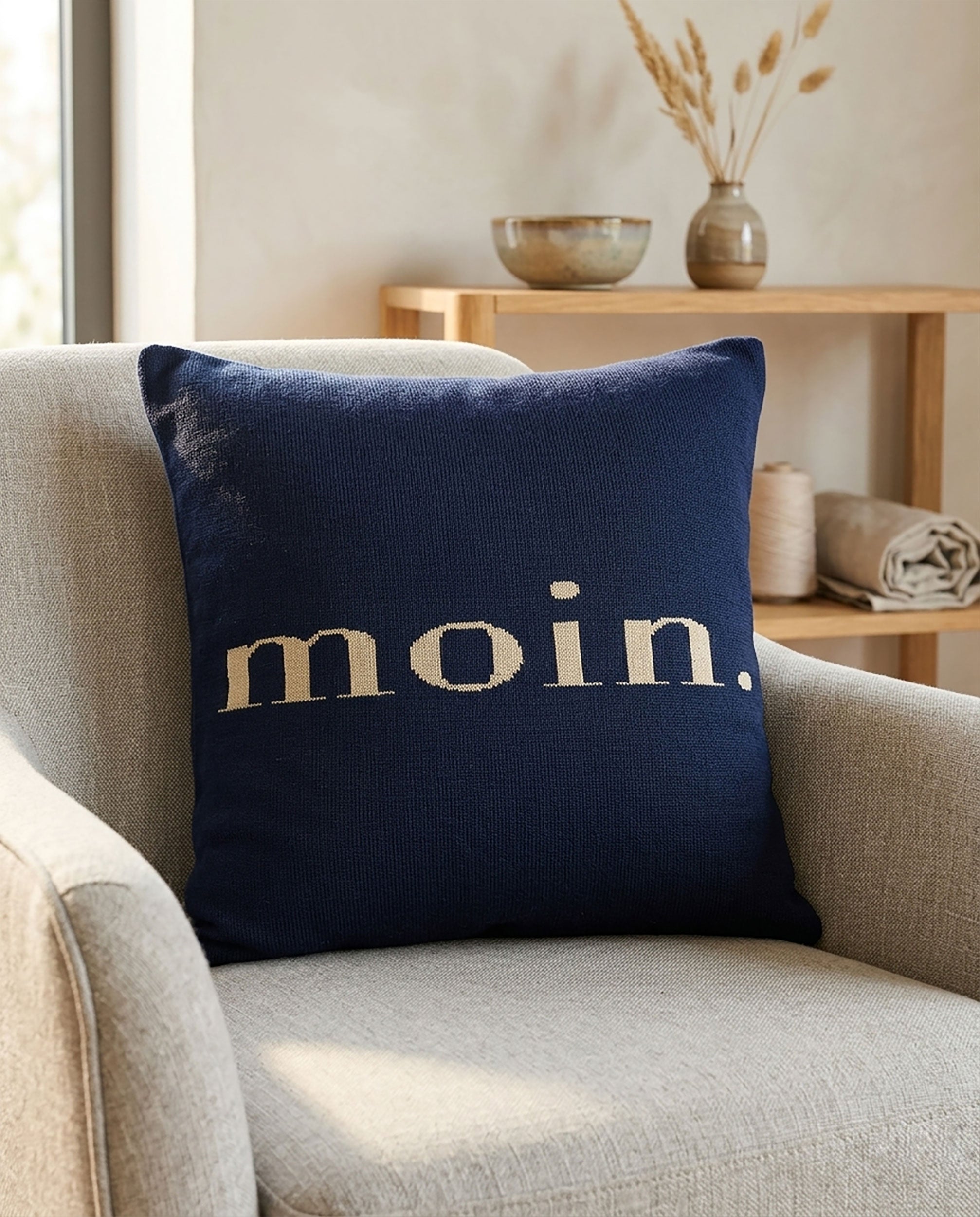 Dekokissen „Moin“ in Navy - nordische Gemütlichkeit